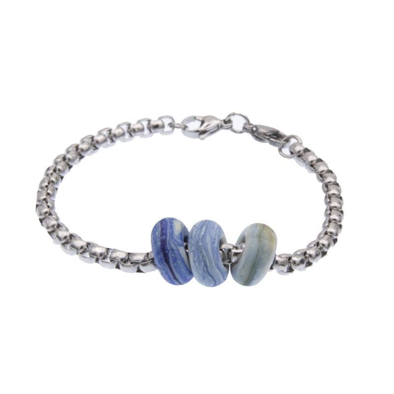 Stainless steel rolo belcher chain bracelet with a trio of blue and ivory swirly beads.